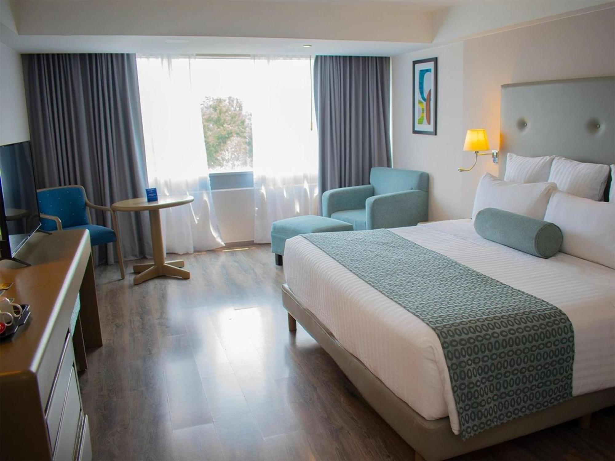 Habitación con cama extragrande - Planta ejecutiva/No fumadores